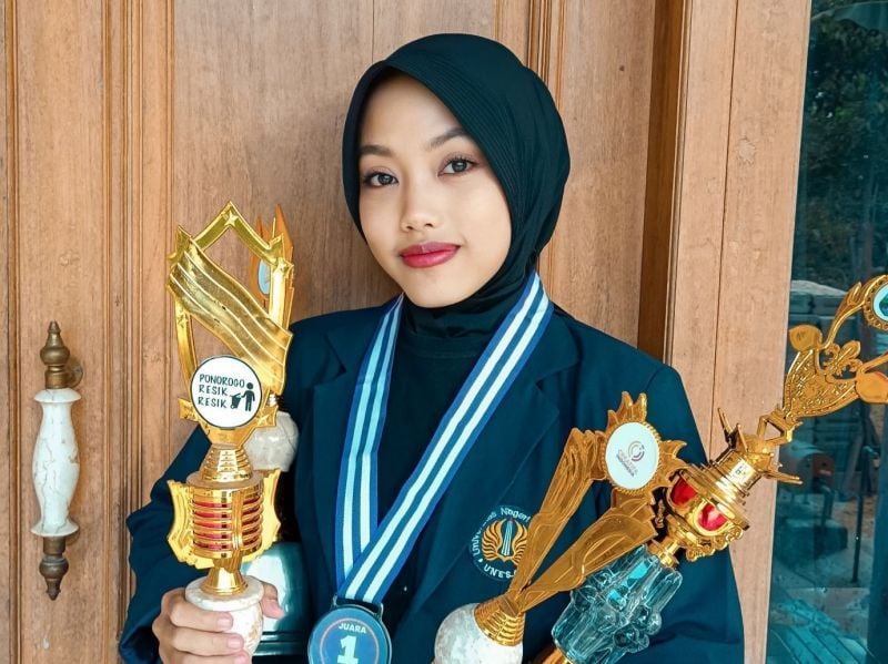 Alda Setyawati, Duta MBKM Unesa 2024 dengan berbagai penghargaan yang berhasil didapatkan