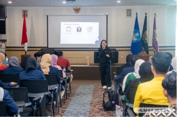 Dila Paramita dari Kinobi memberikan gambaran bagaimana strategi pitching yang sukses untuk menggaet investor, partner, maupun klien.