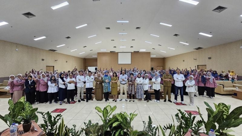 Seminar ini dihadiri pimpinan rektorat, fakultas, LPSP dan civitas selingkung UNESA.