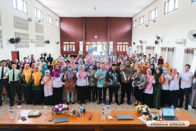 Sosialisasi kampus Unesa di Kediri disambut hangat jajaran pemerintah, dinas, dan sekolah sekolah, guru, siswa se-Kediri Raya.