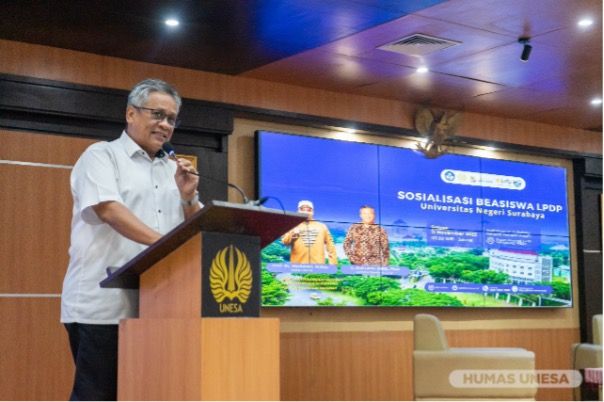 Wakil Rektor II Unesa, Bachtiar Syaiful Bachri mendorong civitas untuk memanfaatkan kesempatan belajar melalui beasiswa LPDP, dan lembaga siap mendampingi civitas hendak meng-apply beasiswa.