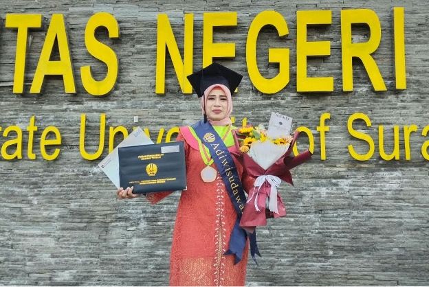 Raih IPK 4,00, Wisudawan Terbaik Unesa Kembangkan E-Gamelan untuk Memudahkan Siswa Mempelajari Materi Sains
