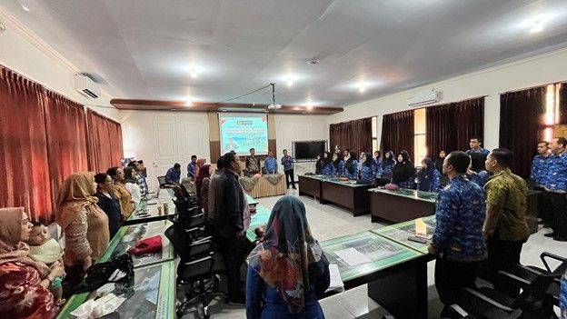 FH UNESA berkomitmen untuk terus melaksanakan program-program pengabdian kepada masyarakat sebagai bagian dari upaya untuk memberikan kontribusi nyata dalam pembangunan dan pemberdayaan masyarakat. 