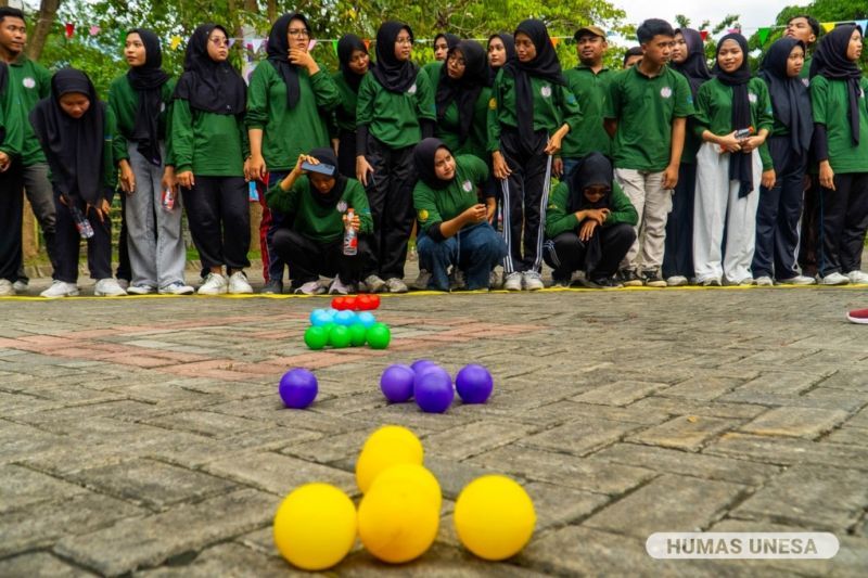 Outbound ini dikemas dalam berbagai kegiatan dan permainan yang memperkuat keakraban dan meningkatkan motivasi.