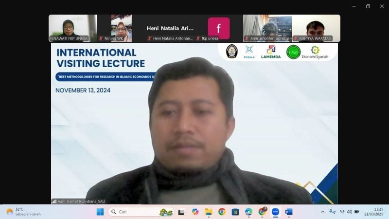 Di hadapan civitas FKP Unesa, Aam Slamet Rusydiana, dosen Sakarya University, Turki menyampaikan materi tentang "Leveraging Waqf Land for Enhancing Food Security and SDGs: Best Practices from Middle East."