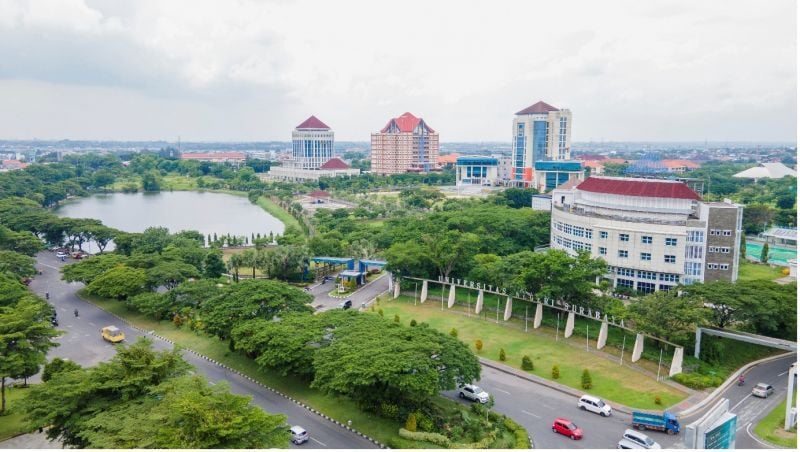 Kawasan Unesa Kampus 1 Lidah Wetan, Surabaya.