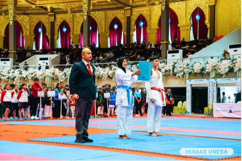 Prosesi pembukaan yang dihadiri jajaran perwakilan dojo karate se-Indonesia.